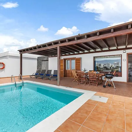Вилла Lanzarote 3 Islas - Pool Heated Коста Бланка