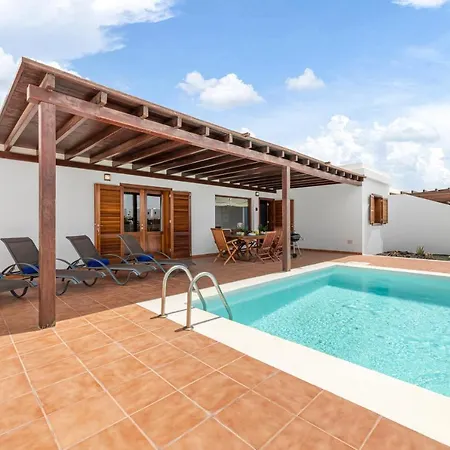 Lanzarote 3 Islas - Pool Heated Вилла