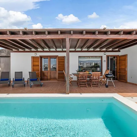 Villa Lanzarote 3 Islas - Pool Heated