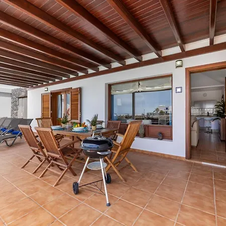 Вилла Lanzarote 3 Islas - Pool Heated